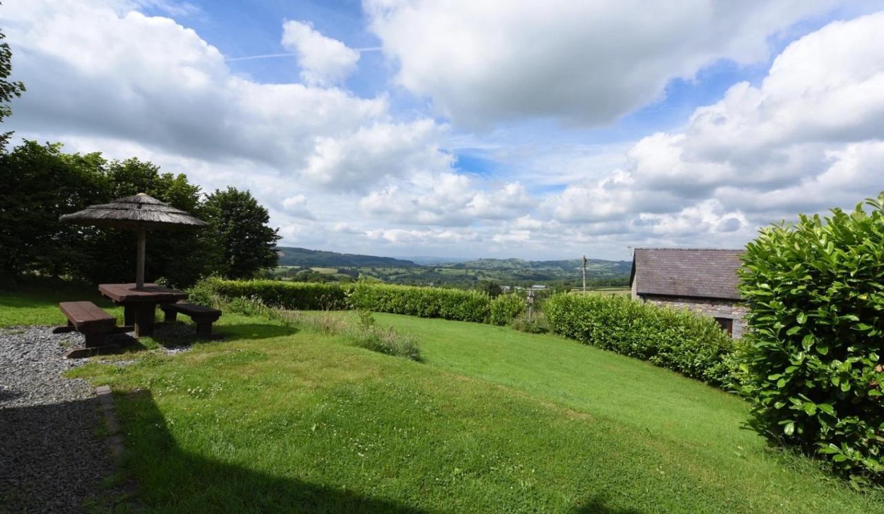 Rhiwddu Barns Villa Llangadog Ngoại thất bức ảnh