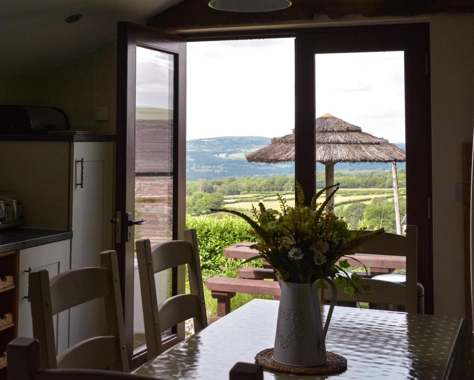 Rhiwddu Barns Villa Llangadog Phòng bức ảnh