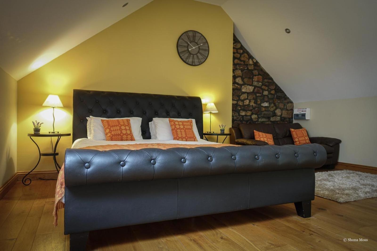 Rhiwddu Barns Villa Llangadog Phòng bức ảnh